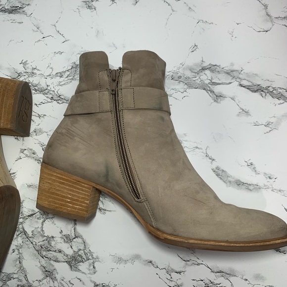 Paul Green taupe soft leather Sheridan heel Bootie - Picture 8 of 11